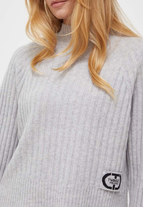 джемпер  из италии вид сбоку