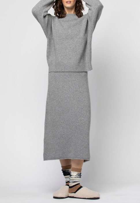 джемпер  по цене 67900 руб вид справа