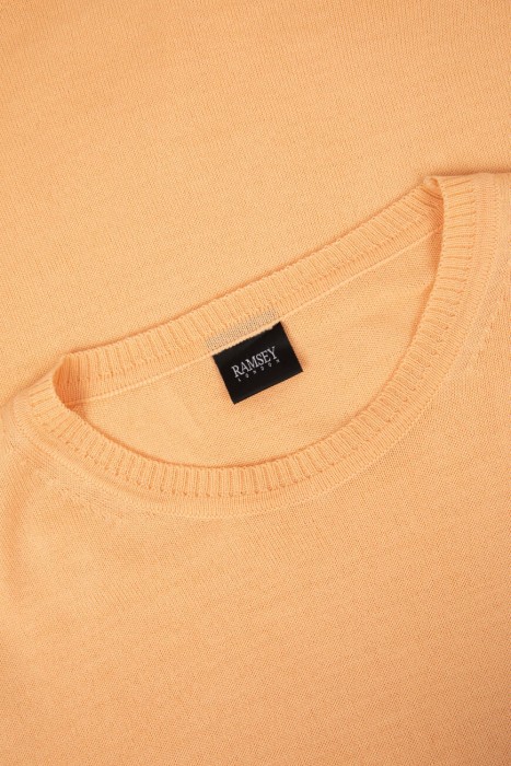 Товар оранжевого цвета с внутренней стороны