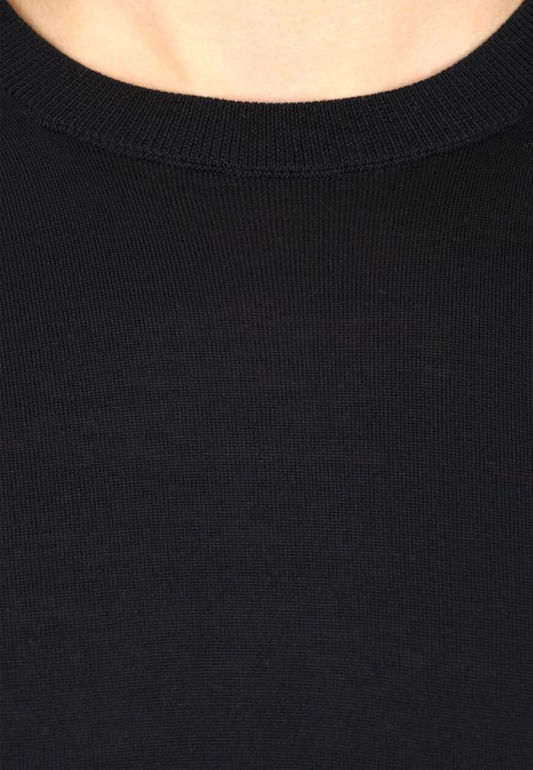 Товар синего цвета с внутренней стороны