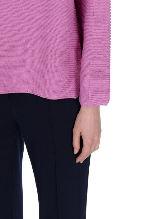 джемпер  универсального стиля с лицевой стороны