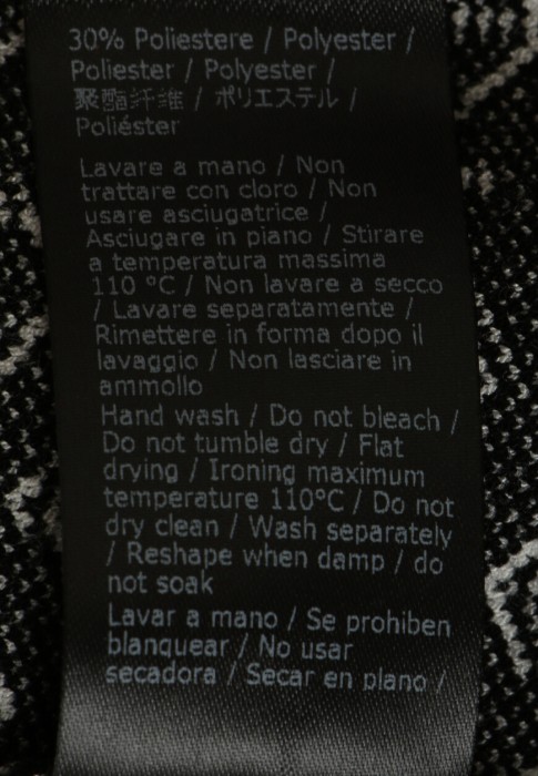 джемпер  универсального стиля с лицевой стороны