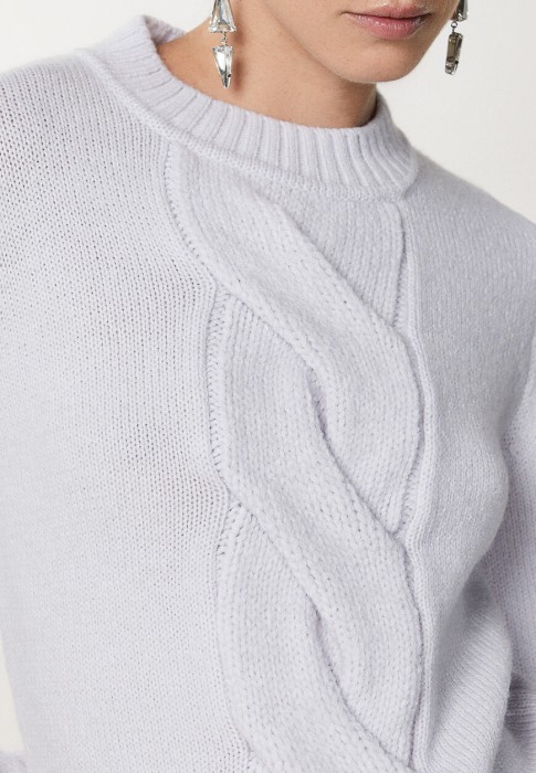 Товар серого цвета с внутренней стороны