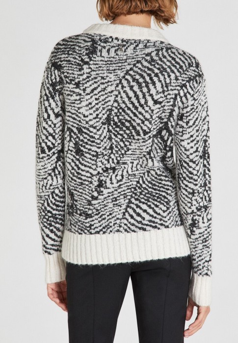 джемпер  из италии вид сбоку