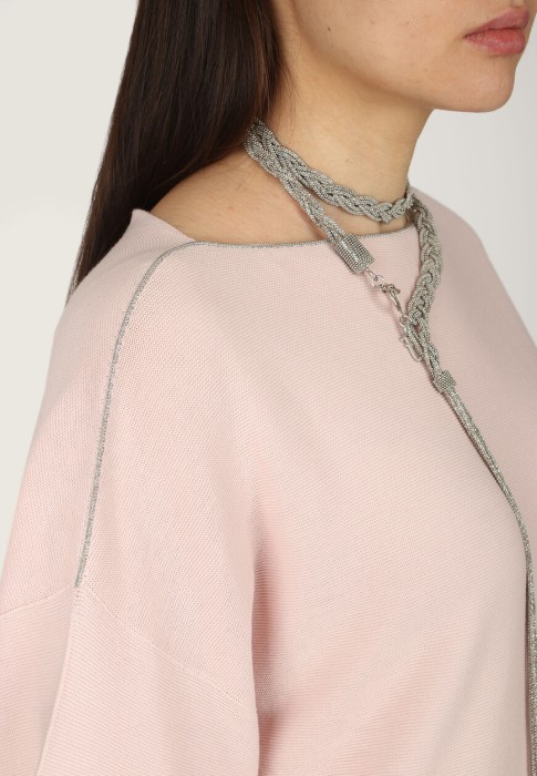 Товар розового цвета с внутренней стороны