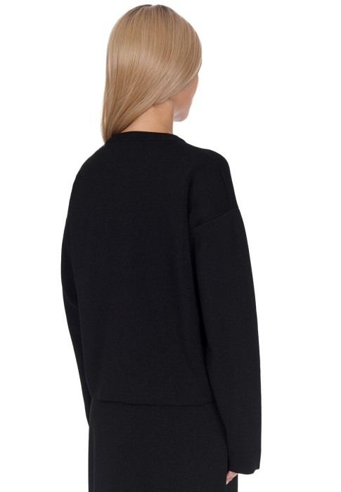 Товар черного цвета с внутренней стороны