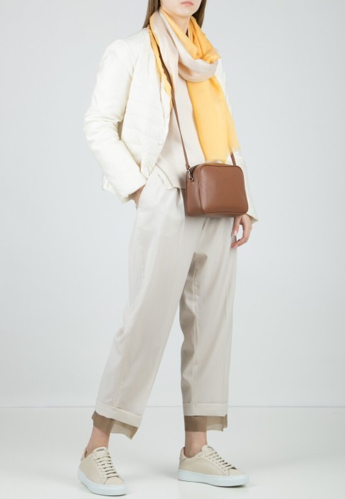 джемпер  из италии вид сбоку