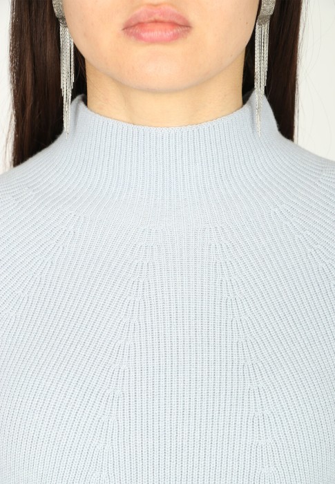 джемпер  из проверенных материалов спереди