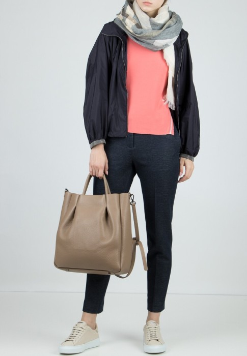 джемпер  из италии вид сбоку