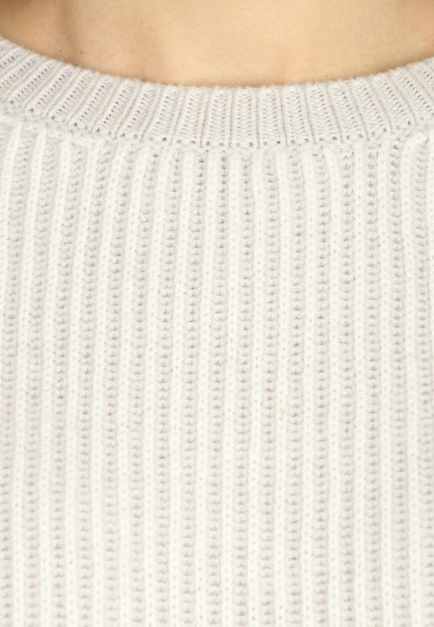 джемпер  из проверенных материалов спереди