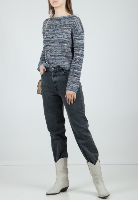 джемпер  из италии вид сбоку