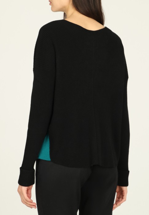 джемпер  из италии вид сбоку