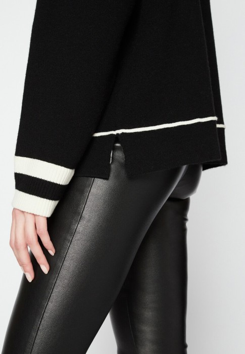 джемпер  универсального стиля с лицевой стороны