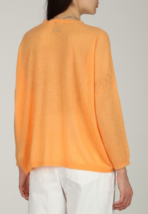 джемпер  из италии вид сбоку