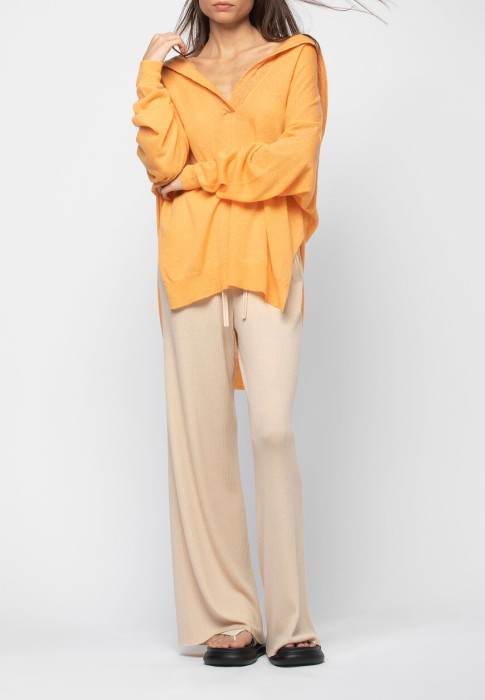 джемпер  из италии вид сбоку