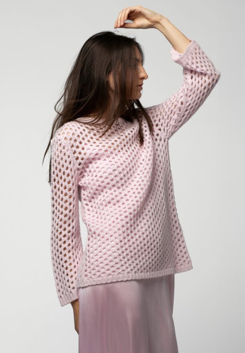 Товар розового цвета с внутренней стороны