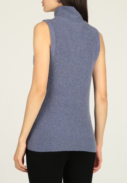 джемпер  из италии вид сбоку