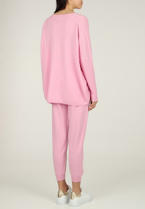 Товар розового цвета с внутренней стороны