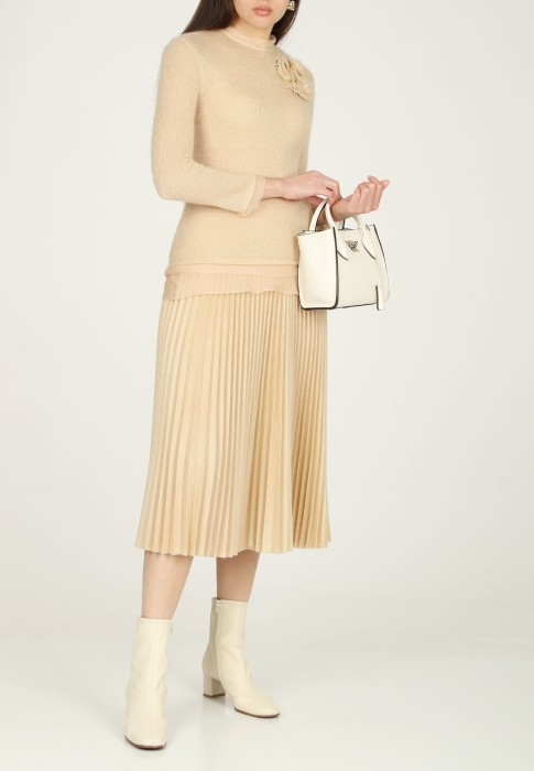 джемпер  из италии вид сбоку