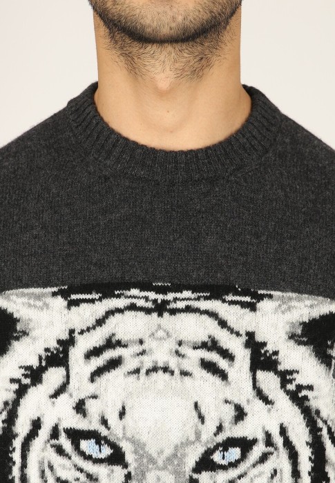 Товар серого цвета с внутренней стороны