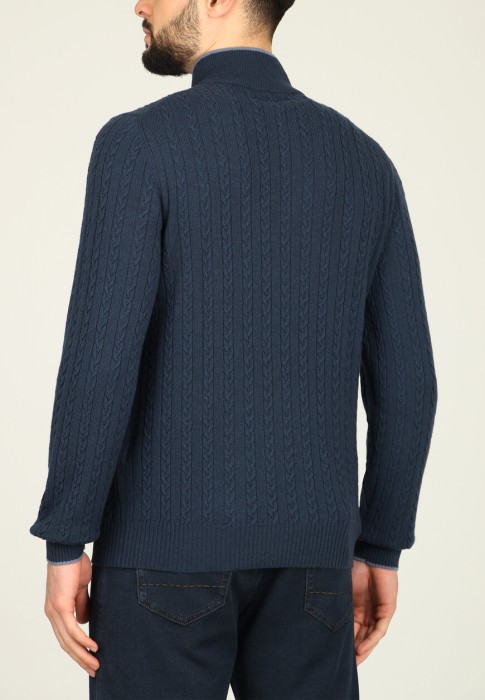 джемпер  из италии вид сбоку