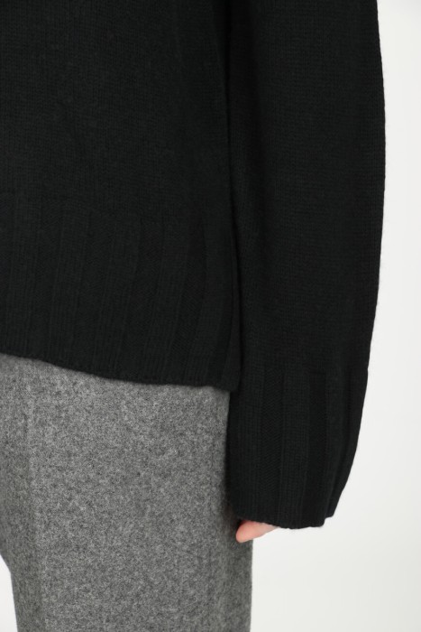 джемпер  из проверенных материалов спереди