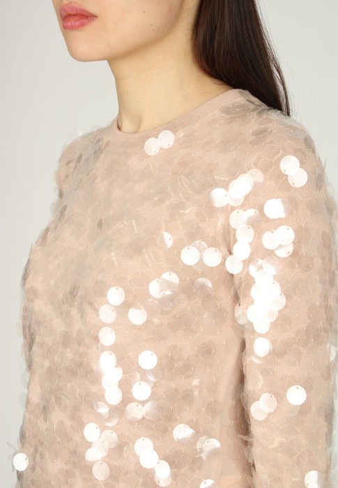 Товар розового цвета с внутренней стороны