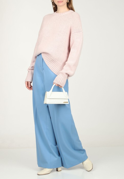 Товар розового цвета с внутренней стороны