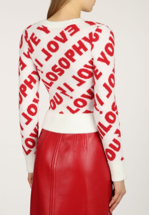 Товар белого цвета с внутренней стороны