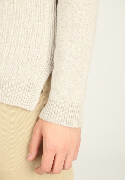 джемпер  из проверенных материалов спереди