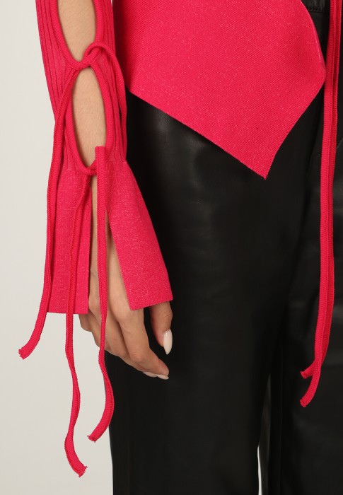 Товар розового цвета с внутренней стороны