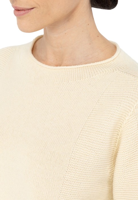 джемпер  из италии вид сбоку