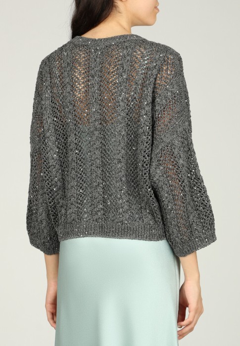 Товар серого цвета с внутренней стороны