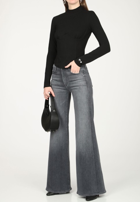 джемпер  от бренда chiara ferragni вид слева