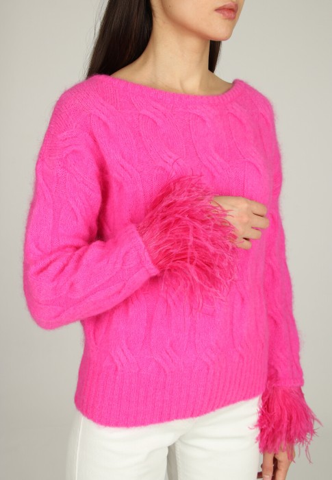 Товар розового цвета с внутренней стороны