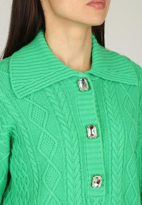 Товар зеленого цвета с внутренней стороны