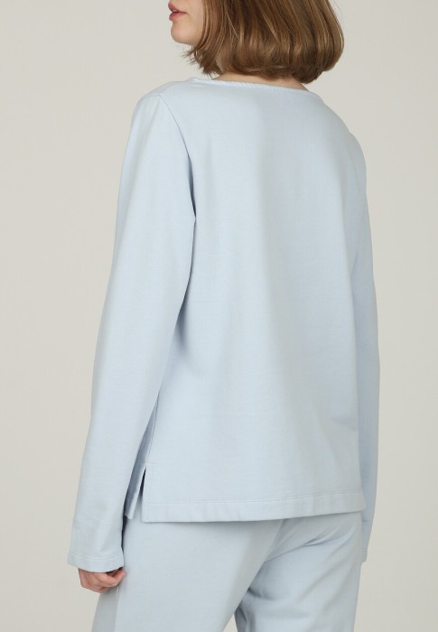 джемпер  из италии вид сбоку