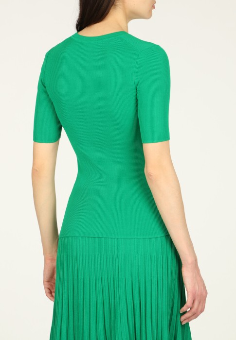 Товар зеленого цвета с внутренней стороны