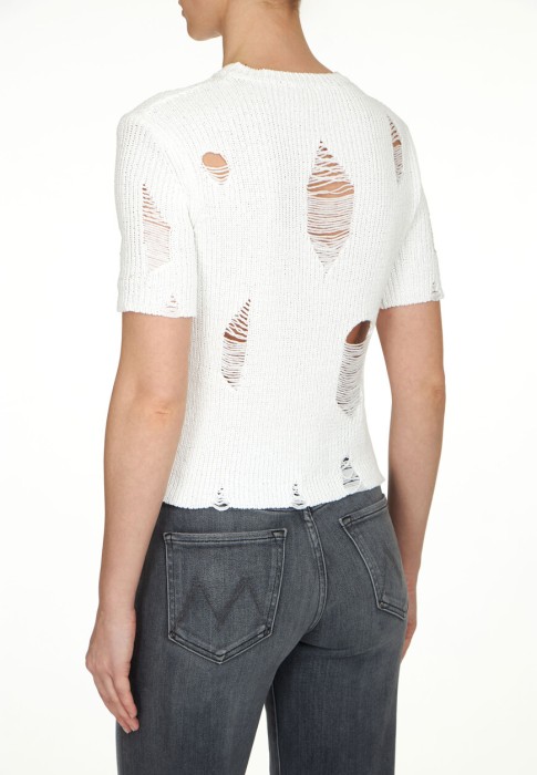 Товар белого цвета с внутренней стороны