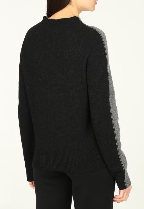 джемпер  из италии вид сбоку