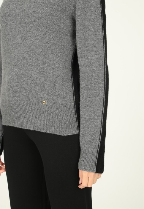 джемпер  из проверенных материалов спереди