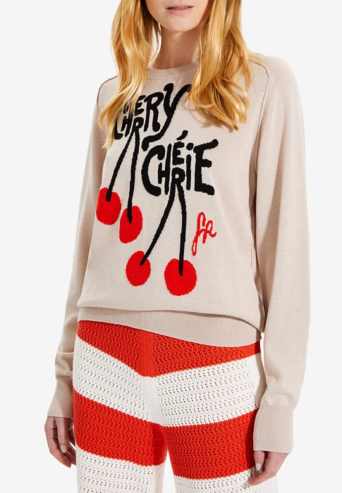 Товар бежевого цвета с внутренней стороны