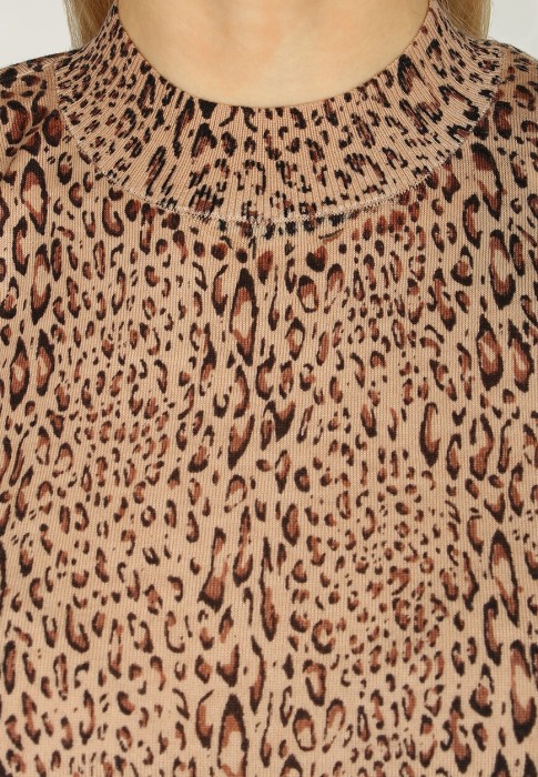 джемпер  из проверенных материалов спереди