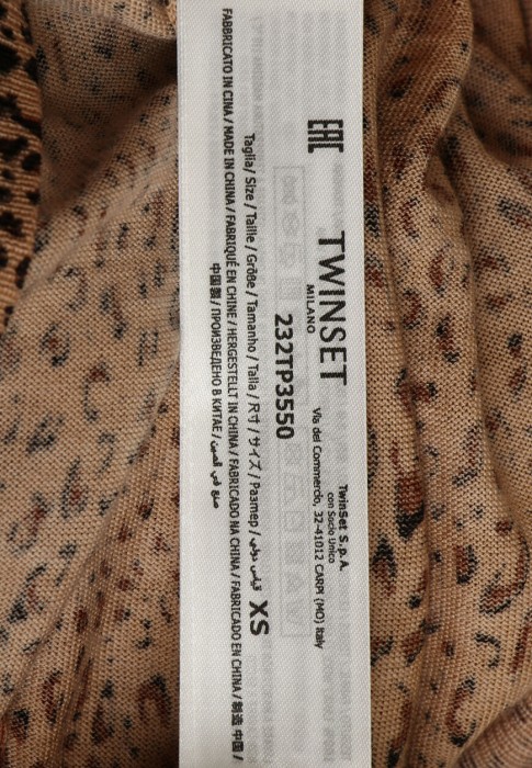 джемпер  универсального стиля с лицевой стороны