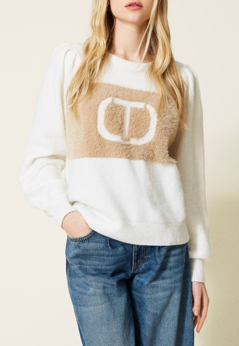 джемпер  по цене 19530 руб вид справа