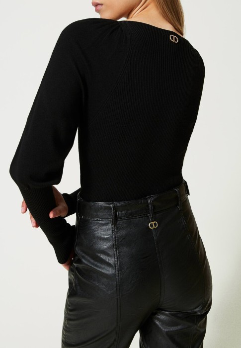 джемпер  из италии вид сбоку