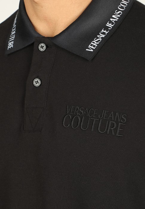 Товар черного цвета с внутренней стороны