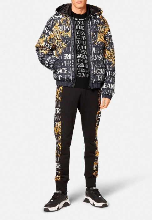 джемпер  от бренда versace jeans couture вид слева