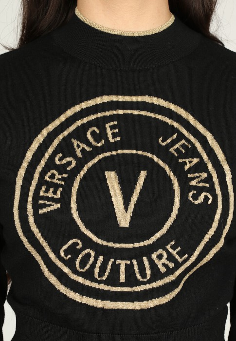 Товар черного цвета с внутренней стороны