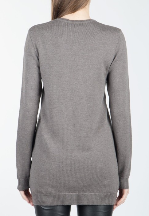 Товар коричневого цвета с внутренней стороны